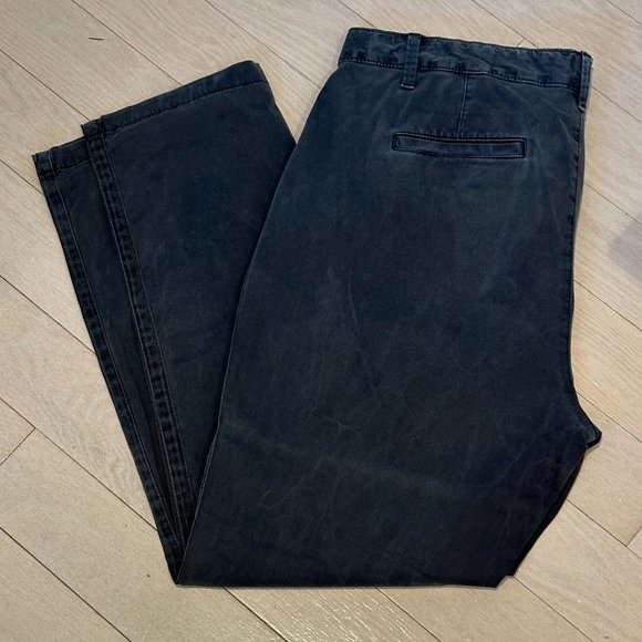 GAP Grey Girlfriend Chino - Picture 1 of 3